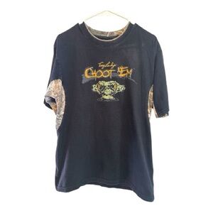 Black “Choot ‘Em!” Swamp People Graphic Tee with Camo Accents Large